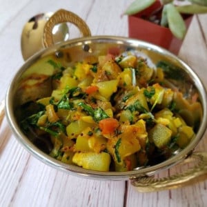 bottle gourd and fenugreek curry